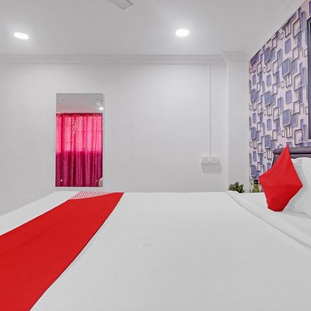 היידראבד Hotel O New Lakeview Palace מראה חיצוני תמונה