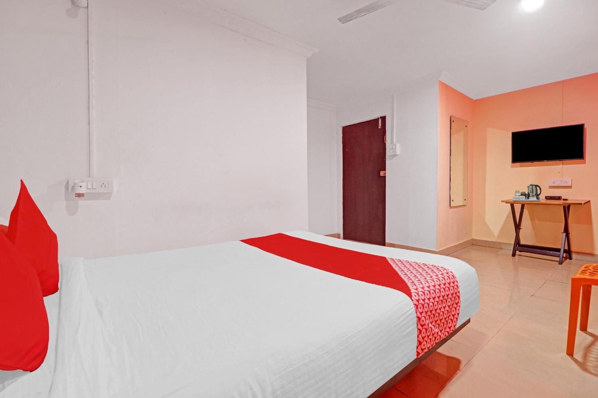 היידראבד Hotel O New Lakeview Palace מראה חיצוני תמונה