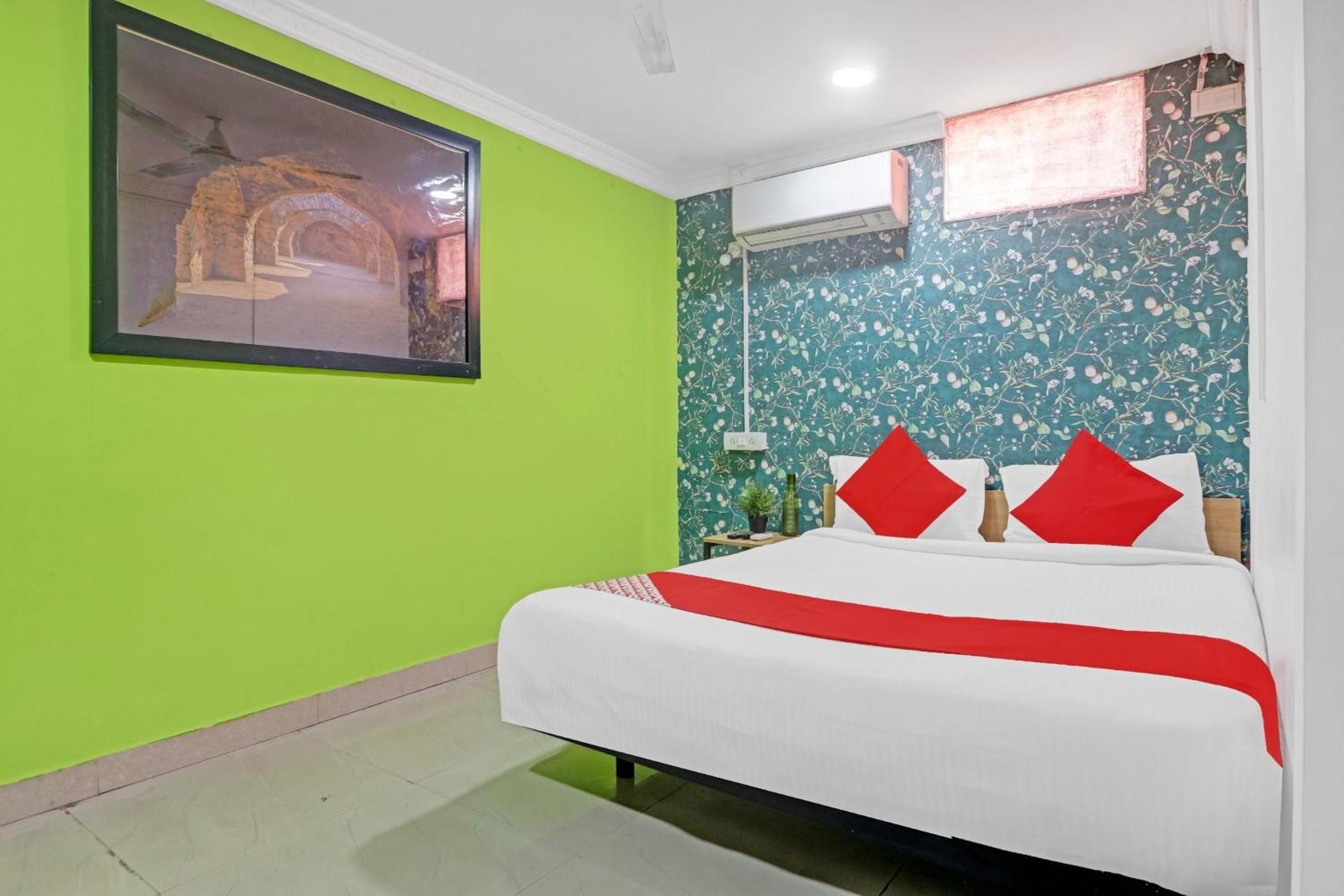 היידראבד Hotel O New Lakeview Palace מראה חיצוני תמונה
